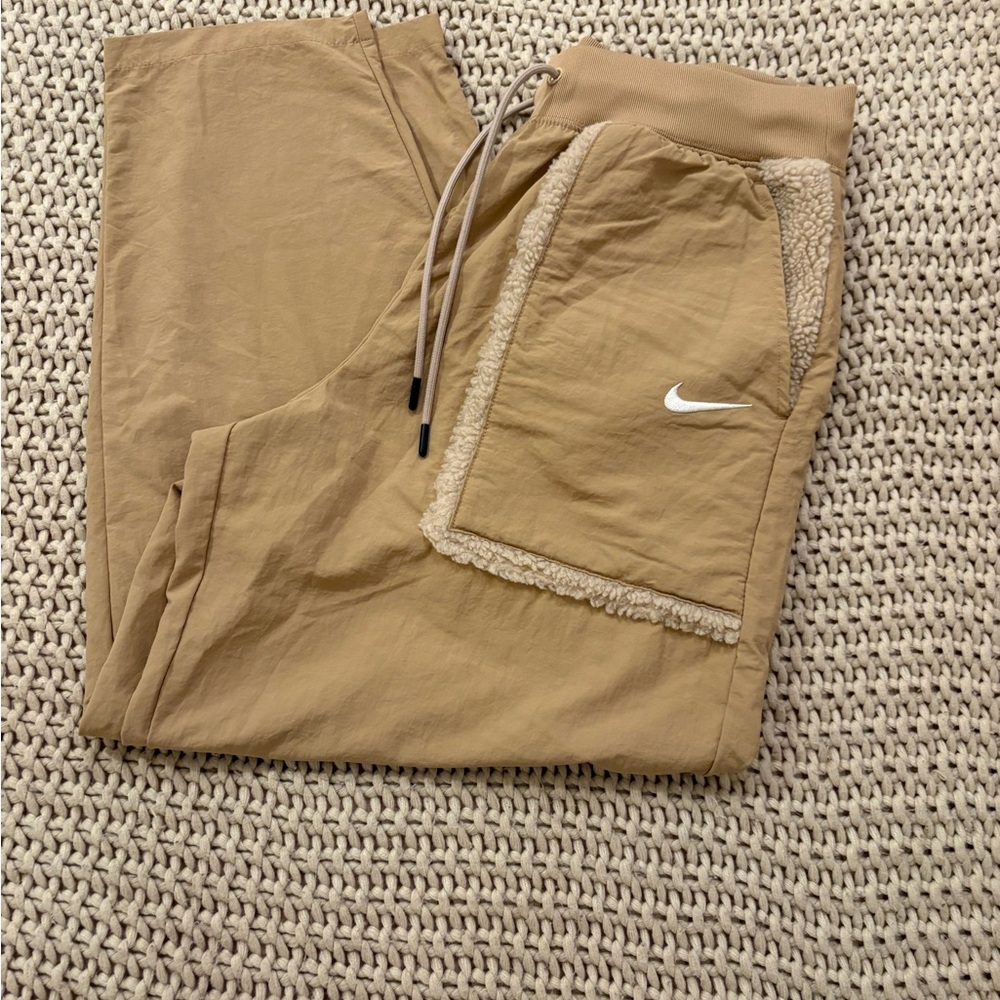 NWOT Nike Beige Joggers with Fleece Pockets - Picture 1 of 9